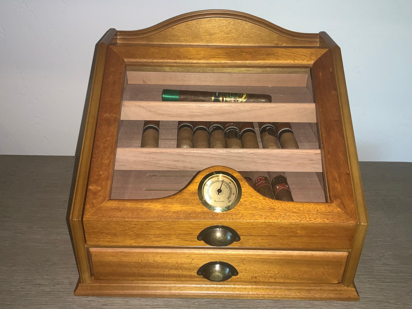 Top handcrafted Spanish Cedar Wood Cigar Humidor with hygrometer. Men's cigar accessory gift, Christmas gift, Cigar accessory