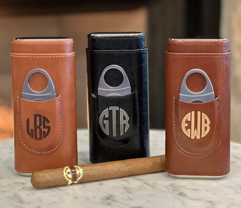 Custom Personalized Cigar Case with Cutter, PU Leather, cedar wood lined. PU Leather Accessory. Groomsman Gift, Wedding Gift, Gift for Men,